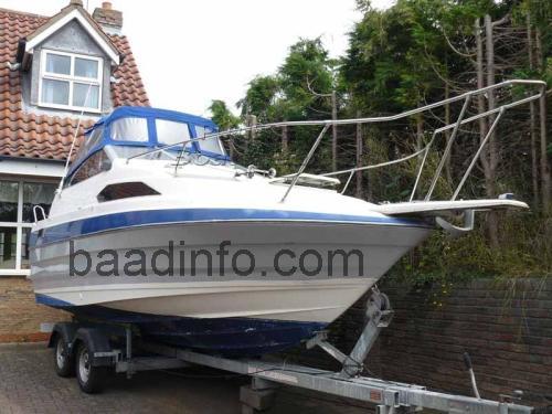 Bayliner 2150 Ciera Sunbridge tekniske specifikationer og anmeldelser